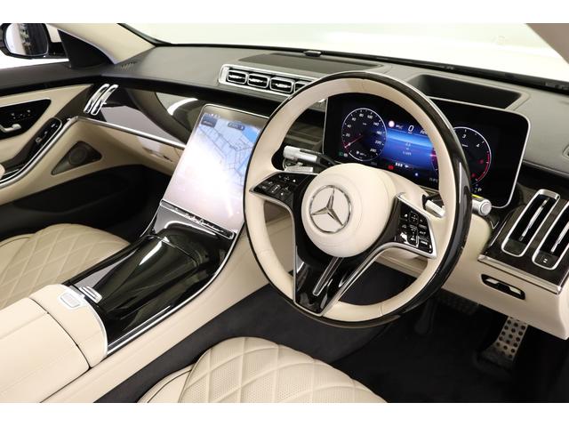 Ｓクラス Ｓ４００ｄ　４マチック　ＡＭＧライン　レザーエクスクルーシブＰＫＧ　ベーシックＰＫＧ　２０インチアルミ　パノラマルーフ　３Ｄコックピットディスプレイ　ダイヤモンドステッチ　マッサージ機能　ベンチレーター　ブルメスター（5枚目）