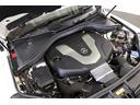 ＧＬＳ ＧＬＳ３５０ｄ　４マチックスポーツ　有償色ダイヤモンドホワイト　社外パナメリカーナグリル（純正グリル有）　ルーフレール／サイドウインドトリム　一　部　マットブラックラッピング　２１インチＡＷ　パノラマルーフ（6枚目）
