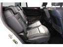 ＧＬＳ３５０ｄ　４マチックスポーツ　有償色ダイヤモンドホワイト　社外パナメリカーナグリル（純正グリル有）　ルーフレール／サイドウインドトリム　一　部　マットブラックラッピング　２１インチＡＷ　パノラマルーフ（10枚目）