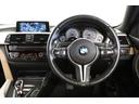 M4クーペ M DCT 1オーナー Individualフルレザーメリノ パーキングサポート 19インチMライト鍛造ホイール アダプティブMサス カーボンルーフ パドルシフト 純正HDDナビ 全周囲カメラ 地デジ(10枚目)