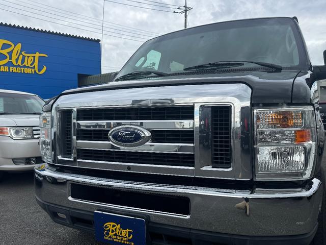 Ｅ－１５０ 　ＸＬＴ　ＰＲＥＭＩＵＭ　レザーシート　デジタルインナーミラー　フルフラットシート　バックカメラ　ＥＴＣ　ウォークスルー　純正１６インチアルミ（12枚目）