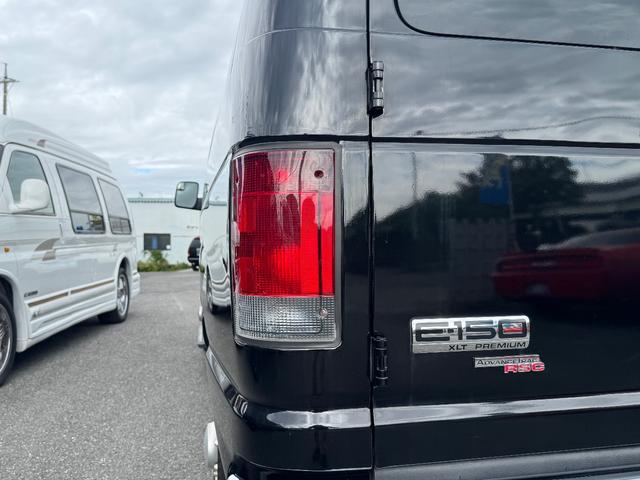 Ｅ－１５０ 　ＸＬＴ　ＰＲＥＭＩＵＭ　レザーシート　デジタルインナーミラー　フルフラットシート　バックカメラ　ＥＴＣ　ウォークスルー　純正１６インチアルミ（13枚目）