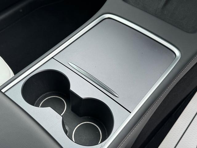 モデルY RWD ガラスルーフ ETC エンハンスオートパイロット バックカメラ 電動リアゲート インダクション20インチアルミ(NEWオアウダー塗装) AMD Ryzen搭載 ヒートポンプ テスラ保証あり(13枚目)