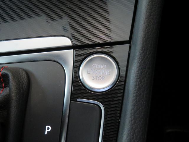 ベースグレード 認定中古車 ユーザー買取 スマートキー搭載 純正SDナビ キセノン ドライビングプロファイル機能(2枚目)