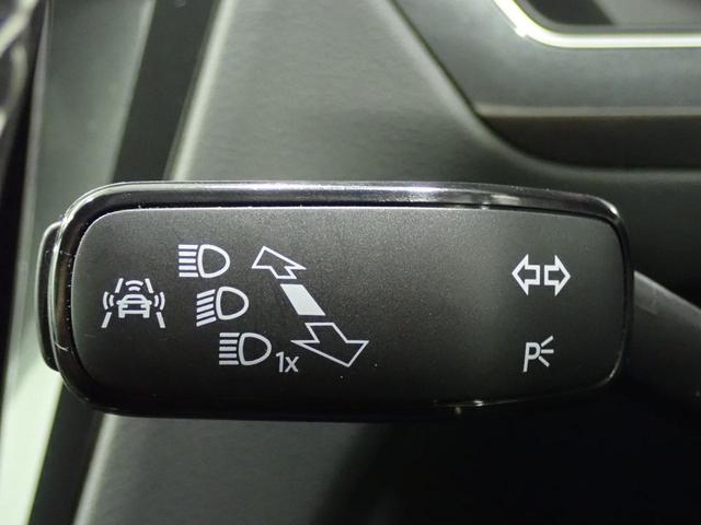TSI Rライン 認定中古車 ワンオーナー LEDヘッドライト デジタルメーター スマートキー アラウンドビューモニター自動追従機能ACC 純正SDナビ(18枚目)