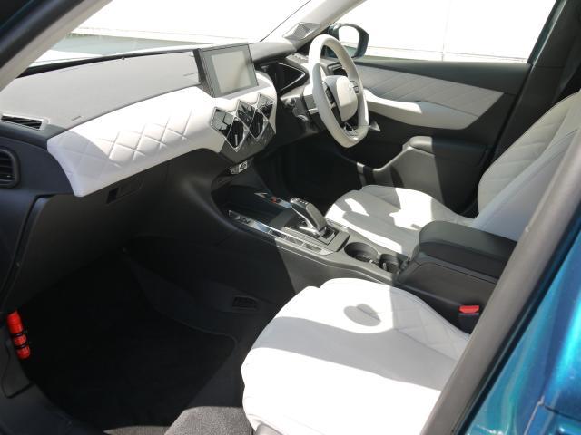 ＤＳ３クロスバック Ｅ－テンス　グランシック　試乗車ＵＰ　電気自動車　ＥＴＣ　アップルカープレイ　アンドロイドオート　バックカメラ　アクティブセーフティブレーキ　アクティブクルーズコントロール　ブラインドスポットモニター　ハンズフリーアクセス（11枚目）