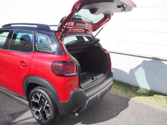 C3 エアクロス トリコロールエディション 特別仕様車 ガラスサンルーフ グリップコントロール インテリジェントハイビーム ディレクショナルヘッドライト アップルカープレイ アンドロイドオート Bluetooth バックカメラ 新車保証継承(9枚目)