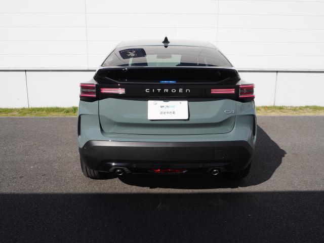 Ｃ４ マックス　ハイブリッド　新車保証継承　純正ナビ　ＥＴＣ　３６０°カメラ　レーンキープアシスト　フロントシートヒーター　ヘッドアップディスプレイ　アップルカープレイ　アンドロイドオート　運転席パワーシート（3枚目）