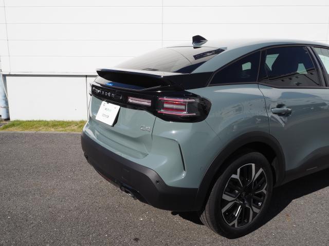 Ｃ４ マックス　ハイブリッド　新車保証継承　純正ナビ　ＥＴＣ　３６０°カメラ　レーンキープアシスト　フロントシートヒーター　ヘッドアップディスプレイ　アップルカープレイ　アンドロイドオート　運転席パワーシート（8枚目）