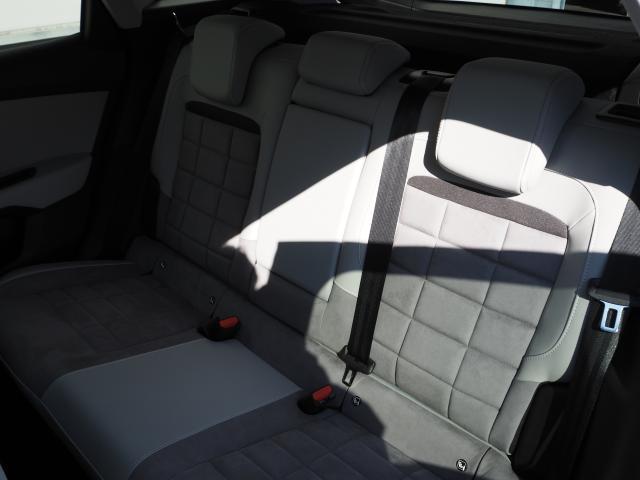 Ｃ４ マックス　ハイブリッド　新車保証継承　純正ナビ　ＥＴＣ　３６０°カメラ　レーンキープアシスト　フロントシートヒーター　ヘッドアップディスプレイ　アップルカープレイ　アンドロイドオート　運転席パワーシート（18枚目）