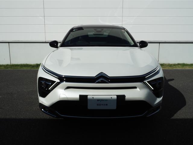 Ｃ５ Ｘ マックス　プラグインハイブリッド　ワンオーナー車　サンルーフ　３６０°カメラ　純正ナビ　ＥＴＣ（2枚目）
