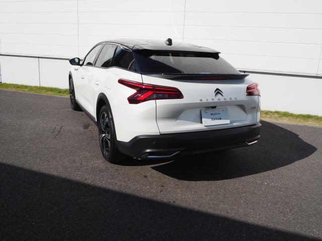 Ｃ５ Ｘ マックス　プラグインハイブリッド　ワンオーナー車　サンルーフ　３６０°カメラ　純正ナビ　ＥＴＣ（7枚目）