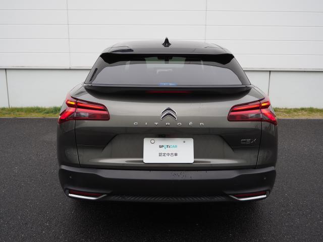 Ｃ５ Ｘ シャインパック　ワンオーナー車　サンルーフ　純正ナビ　ＥＴＣ　ドライブレコーダー　３６０°カメラ　フロントシートヒーター　レーンキープアシスト　ヘッドアップディスプレイ　インテリジェントハイビーム　ベンチレーション（3枚目）