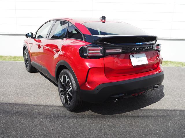 Ｃ４ マックス　ハイブリッド　登録済み未使用車　新車保証継承　純正ナビ　３６０°カメラ　フロントシートヒーター　アクティブセーフティブレーキ　アクティブクルーズコントロール　ブラインドスポットモニター　レーンキープアシスト　禁煙車（7枚目）