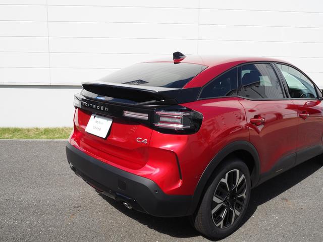 Ｃ４ マックス　ハイブリッド　登録済み未使用車　新車保証継承　純正ナビ　３６０°カメラ　フロントシートヒーター　アクティブセーフティブレーキ　アクティブクルーズコントロール　ブラインドスポットモニター　レーンキープアシスト　禁煙車（8枚目）