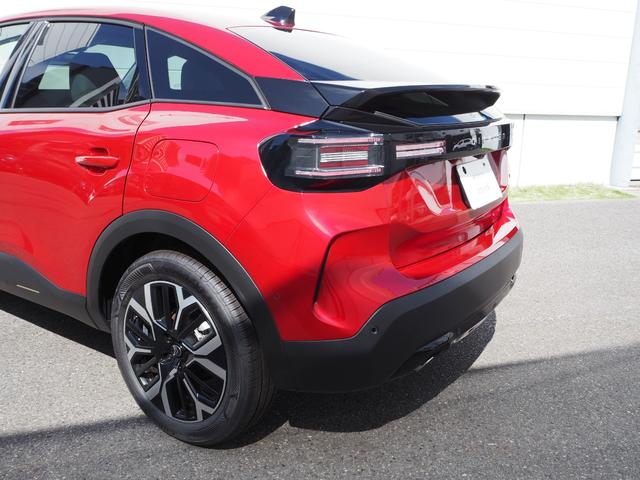 Ｃ４ マックス　ハイブリッド　登録済み未使用車　新車保証継承　純正ナビ　３６０°カメラ　フロントシートヒーター　アクティブセーフティブレーキ　アクティブクルーズコントロール　ブラインドスポットモニター　レーンキープアシスト　禁煙車（9枚目）