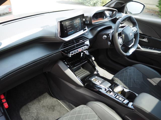 208 GT プレミアムエディション 特別仕様車 ガラスルーフ 運転席パワーシート ナビ ETC アクティブセーフティブレーキ アクティブクルーズコントロール ブラインドスポットモニター レーンキープアシスト ハンズフリーアクセス(17枚目)