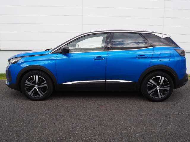 3008 GTハイブリッド4 試乗車UP ガラスサンルーフ ETC ドライブレコーダー フロントシートヒーター インテリジェントハイビーム フロントカメラ バックカメラ アダプティブライト アクティブセーフティブレーキ 認定中古車(5枚目)