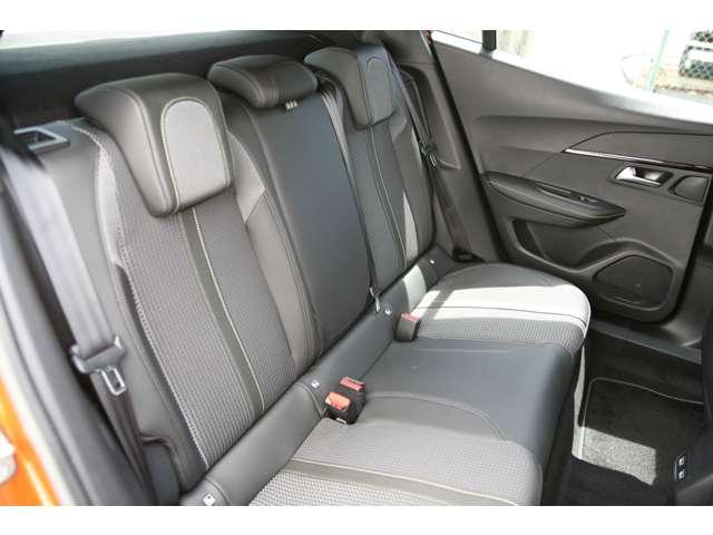 ｅ－２００８ ＧＴ　ＳＵＶ　登録済未使用車　新車保証継承　アップルカープレイ　アンドロイドオート　Ｂｌｕｅｔｏｏｔｈ　バックカメラ　アクティブセーフティブレーキ　アクティブクルーズコントロール　ブラインドスポットモニター（25枚目）