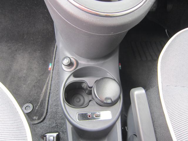 ５００Ｃ チエーロブル　日本限定５０台！　１オーナー　右ハンドル　５ＡＴ　フル装備　電動オープン　ＥＴＣ　純正オーディオ　社外１５インチアルミホイール（純正ホイールあり）　ヒルホールド（28枚目）