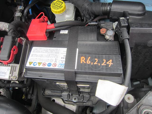 ５００Ｃ チエーロブル　日本限定５０台！　１オーナー　右ハンドル　５ＡＴ　フル装備　電動オープン　ＥＴＣ　純正オーディオ　社外１５インチアルミホイール（純正ホイールあり）　ヒルホールド（79枚目）