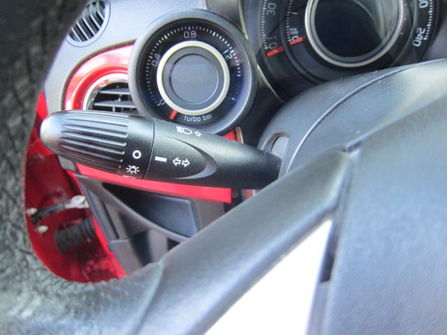 アバルト５００ ベースグレード　ベースグレード　左ハンドル　５速マニュアル　フル装備　ＡＢＳ　ＡＳＲ　Ｗエアバック　サイドエアバック　純正オーディオ　レザーシート　純正１６インチアルミホイール　ＥＴＣ　レザーステアリング（12枚目）