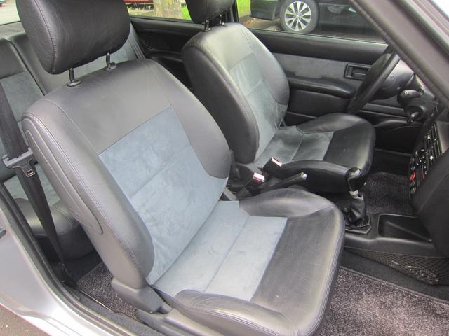 １０６ Ｓ１６　Ｓ１６（５名）　正規輸入車　左ハンドル　５速マニュアル　エアコン　パワーウインドー　ＡＢＳ　エアバック　レザーコンビシート　ＥＴＣ　ＣＤデッキ　タコ足　ミシュラン製スティールホイール（8枚目）