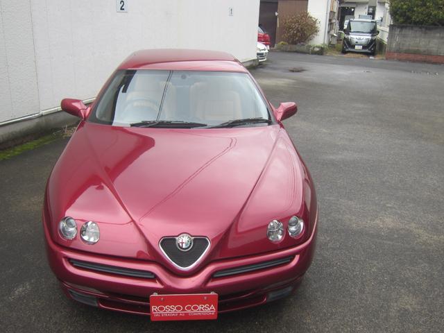 アルファＧＴＶ ３．０　Ｖ６　２４Ｖ　３．０　Ｖ６　２４Ｖ（４名）　正規輸入車　右ハンドル　６速マニュアル　フル装備　ＡＢＳ　Ｗエアバック　純正１６ＡＷ　タンレザンーシ－ト　社外ステンリアサイレンサー　ＫＯＮＩショック　クラッチＯ／Ｈ済み（33枚目）