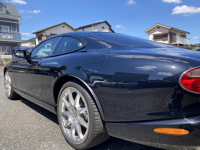 ＸＫ ＸＫＲ　アルミニウムインテリアＰａｋ　純正レカロ　ＨＩＤ　ＢＢＳ２０インチ　黒革　バーズアイウッド　バッテリー　スパークプラグ　Ｏ２センサー　サーモスタット　前後スタビブッシュ　リアセンサー　Ｓキー（15枚目）