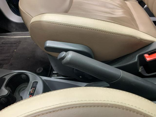 ５００ マーレブル　限定車　純正ナビ　レザーシート　純正１５インチホイール　キーレス　ディスプレイオーディオ（62枚目）