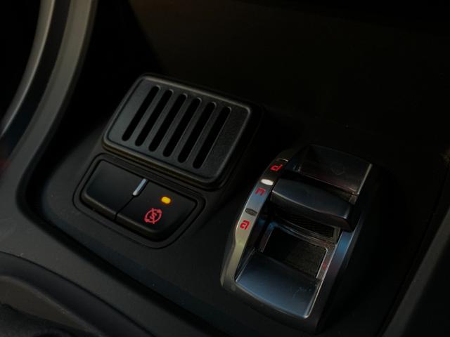 ジュリエッタ スポルティーバ　弊社下取　ワンオーナー　カロッツェリアナビ　テレビ　ＥＴＣ　バックカメラ　ブラウンレザーシート　パワーシート　シートメモリー　シートヒーター　パドルシフト　純正１８インチアルミホイール　オートライト（62枚目）