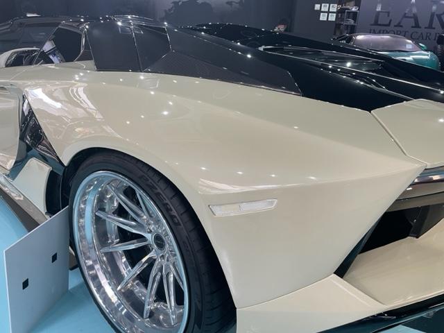 ＬＰ７００－４ロードスター　ＥＡＲＴＨ　ＶＥ０１　公認車　Ｔｏｋｙｏａｕｔｏｓａｌｏｎ２０２２　インポートカー部門優秀賞受賞車両　ＥＡＲＴＨ　ＢＯＤＹＫＩＴオリジナル　ＥＡＲＴＨ　ＶＥ０１コンプリートカー　シートクロコダイル張替　公認車(17枚目)