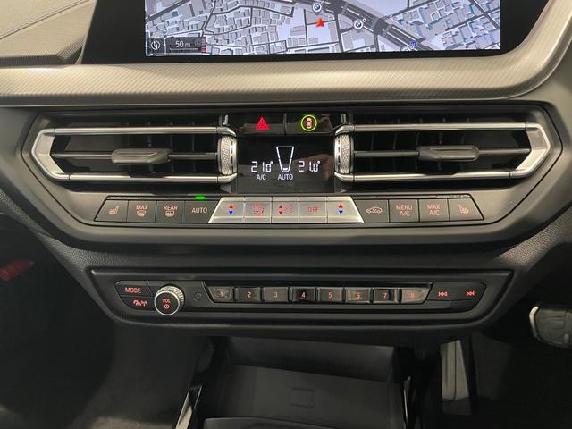 Ｍ１３５ｉ　ｘＤｒｉｖｅ　ストレージパッケージ　アクティブクルーズコントロール　駐車支援システム　バックカメラ　ＬＥＤヘッドライト　ＥＴＣ　純正ナビゲーション　オートライト(38枚目)