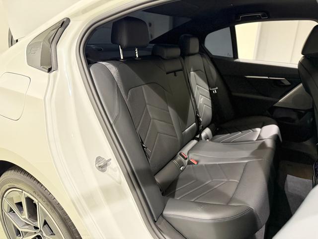 5シリーズ 523i Mスポーツ 純正ナビ360度カメラ アクティブクルーズコントロール ハンズオフシステム フルセグテレビ LEDヘッドライト シートヒーター 駐車支援システム 電動トランク 純正ナビ(9枚目)