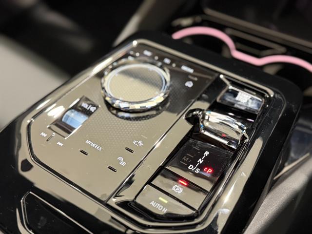 5シリーズ 523i Mスポーツ 純正ナビ360度カメラ アクティブクルーズコントロール ハンズオフシステム フルセグテレビ LEDヘッドライト シートヒーター 駐車支援システム 電動トランク 純正ナビ(42枚目)