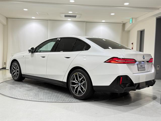 5シリーズ 523i Mスポーツ 純正ナビ360度カメラ アクティブクルーズコントロール ハンズオフシステム フルセグテレビ LEDヘッドライト シートヒーター 駐車支援システム 電動トランク 純正ナビ(54枚目)