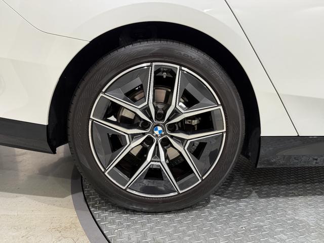 5シリーズ 523i Mスポーツ 純正ナビ360度カメラ アクティブクルーズコントロール ハンズオフシステム フルセグテレビ LEDヘッドライト シートヒーター 駐車支援システム 電動トランク 純正ナビ(62枚目)