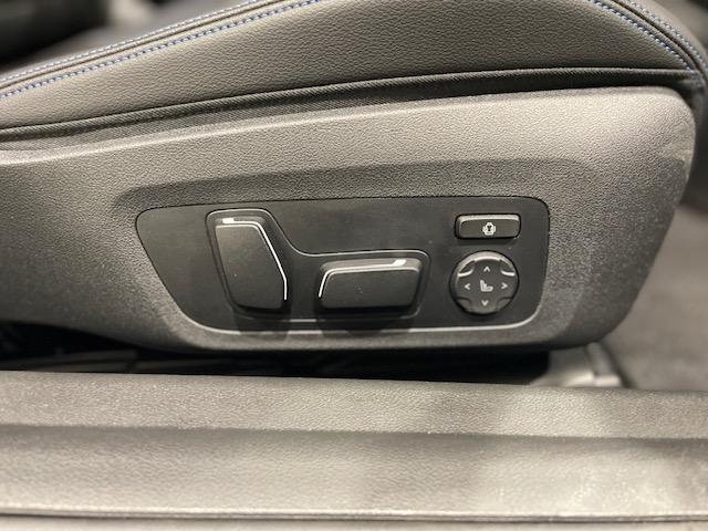 ２シリーズ ２２０ｉクーペ　Ｍスポーツ　アクティブクルーズコントロール　ヘッドアップディスプレイ　駐車支援システム　シートヒーター　３６０度カメラ（5枚目）
