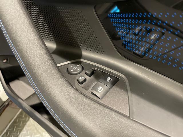 ２シリーズ ２２０ｉクーペ　Ｍスポーツ　アクティブクルーズコントロール　ヘッドアップディスプレイ　駐車支援システム　シートヒーター　３６０度カメラ（16枚目）