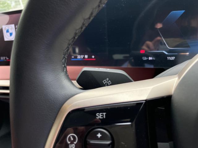 ｉＸ ｘＤｒｉｖｅ　５０　サンルーフ　Ｂｏｗｅｒｓ＆Ｗｉｌｋｉｎｓスピーカー　赤革シート　シートヒーター　シートクーラー　純正ナビゲーション　３６０度カメラ　レンタカーアップ（24枚目）
