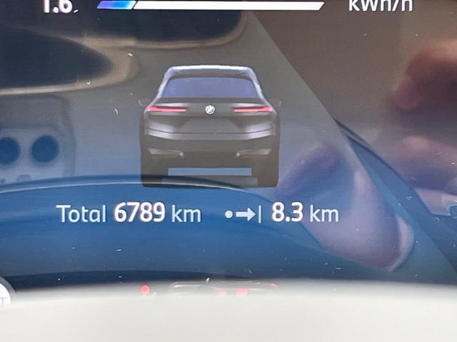 ｉＸ ｘＤｒｉｖｅ　５０　サンルーフ　Ｂｏｗｅｒｓ＆Ｗｉｌｋｉｎｓスピーカー　赤革シート　シートヒーター　シートクーラー　純正ナビゲーション　３６０度カメラ　レンタカーアップ（26枚目）