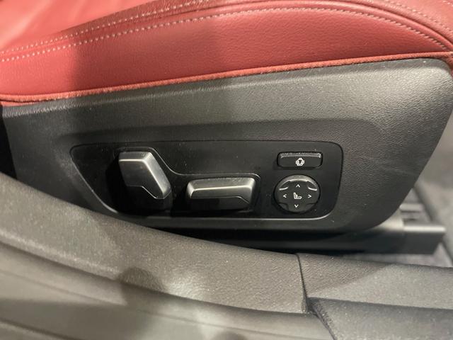 ４シリーズ Ｍ４４０ｉ　ｘＤｒｉｖｅグランクーペ　レッドレザーシート　ハーマンカードンスピーカー　サンルーフ　電動シート　シートヒーター　駐車支援システム　純正ナビゲーション（5枚目）