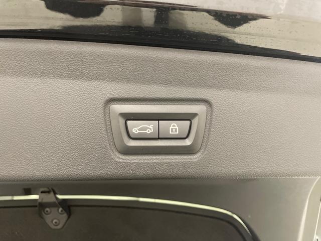 ４シリーズ Ｍ４４０ｉ　ｘＤｒｉｖｅグランクーペ　レッドレザーシート　ハーマンカードンスピーカー　サンルーフ　電動シート　シートヒーター　駐車支援システム　純正ナビゲーション（13枚目）