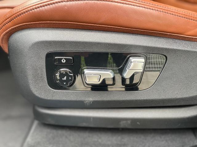 Ｘ７ ｘＤｒｉｖｅ　３５ｄ　Ｍスポーツ　ブラウンレザーシート　シートマッサージ　サンルーフ　３６０度カメラ　純正ナビゲーション　シートヒーター　エアサス（21枚目）