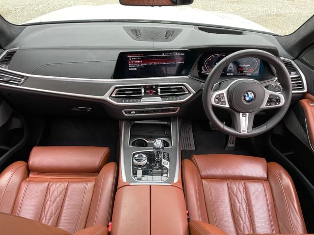 Ｘ７ ｘＤｒｉｖｅ　３５ｄ　Ｍスポーツ　ブラウンレザーシート　シートマッサージ　サンルーフ　３６０度カメラ　純正ナビゲーション　シートヒーター　エアサス（22枚目）