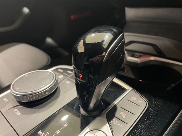１シリーズ １１８ｄ　Ｍスポーツ　ヘッドアップディスプレイ　純正ナビゲーション　駐車支援システム　電動シート　電動ゲート　Ｂｌｕｅｔｏｏｔｈ（33枚目）