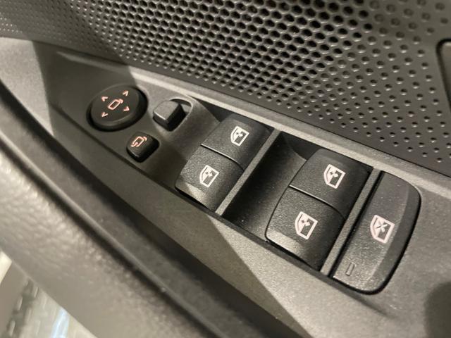 ４シリーズ ４２０ｉグランクーペ　Ｍスポーツハイラインパッケージ　ブラックレザーシート　３６０度カメラ　電動テールゲート　純正ナビゲーションシステム　バックカメラ　ＬＥＤヘッドライト　アクティブクルーズコントロール（7枚目）