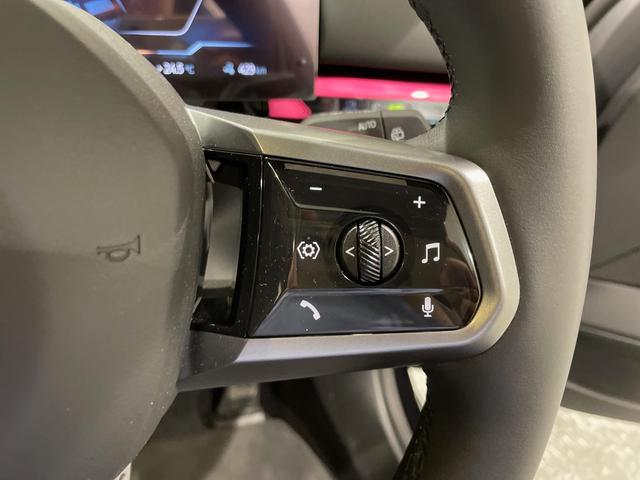 ｉ５ ｅＤｒｉｖｅ　４０ツーリング　Ｍスポーツ　セレクトパッケージ　Ｂ＆Ｗスピーカー　Ｂｌｕｅｔｏｏｔｈ　駐車支援システム　純正ナビゲーション　レンタカーアップ（22枚目）