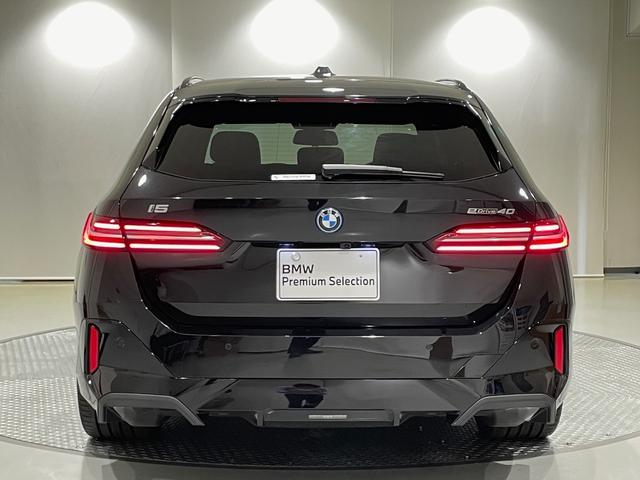 ｉ５ ｅＤｒｉｖｅ　４０ツーリング　Ｍスポーツ　セレクトパッケージ　Ｂ＆Ｗスピーカー　Ｂｌｕｅｔｏｏｔｈ　駐車支援システム　純正ナビゲーション　レンタカーアップ（43枚目）