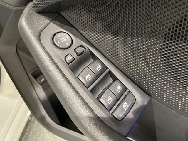 １シリーズ １１８ｄ　プレイ　エディションジョイ＋　アクティブクルーズコントロール　障害物センサー　衝突被害軽減ブレーキ　バックカメラ　ＥＴＣ　メモリー機能付き電動シート　オートトランク（7枚目）